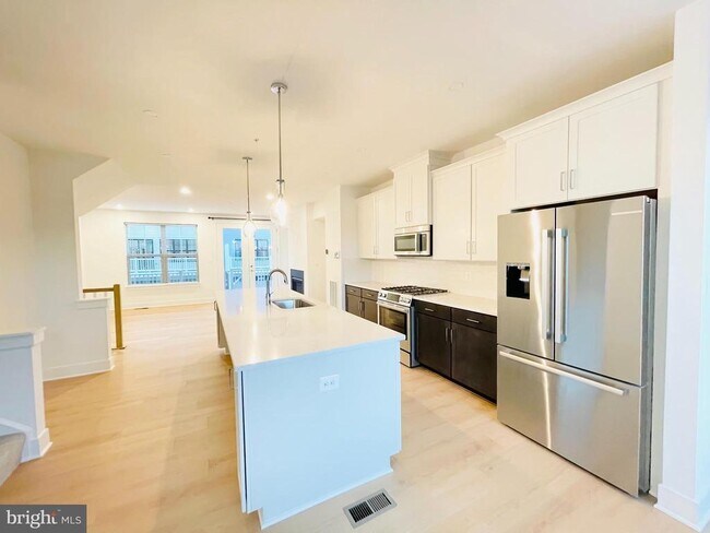 Photo - 4945 Purdy Aly Casa Adosada