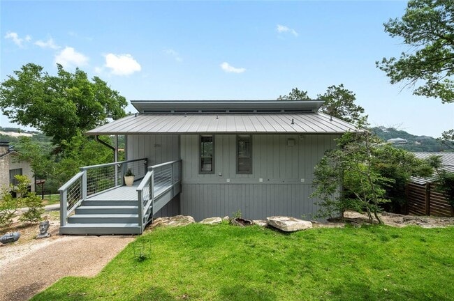 Photo - 2711 Trail Of Madrones