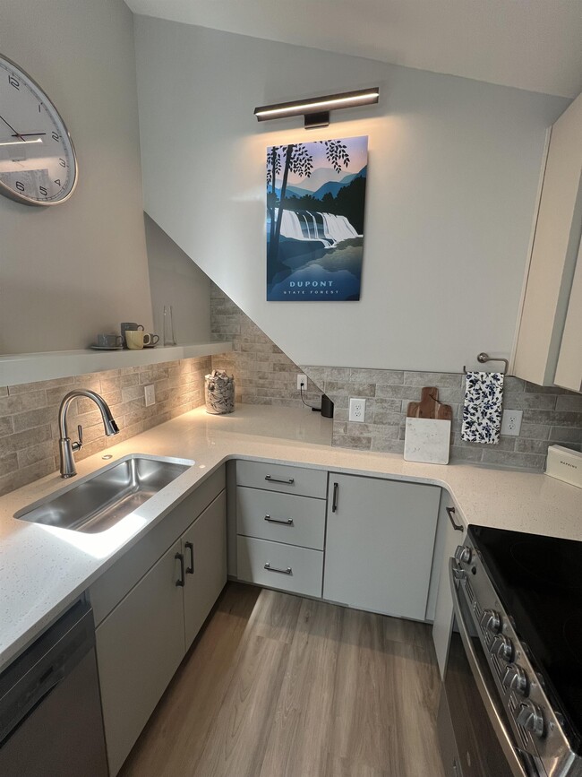 Photo - 305 Bel Aire Dr