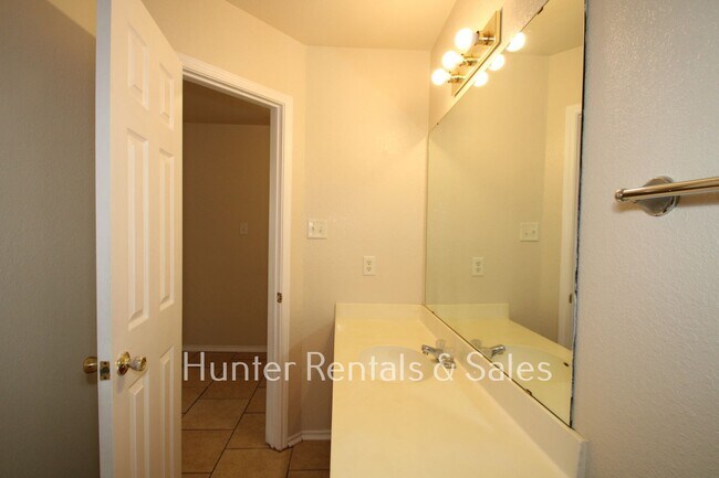 Photo - Spacious Three-Bedroom!