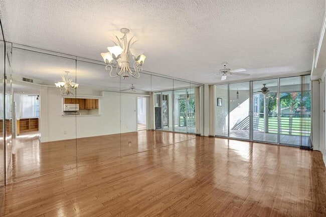 Building Photo - 9510 Seagrape Dr Unit 206 Rental