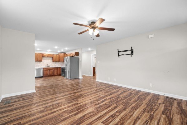 Photo - END UNIT! Close to Ft Campbell and convenient shopping and restaurants! Unit A