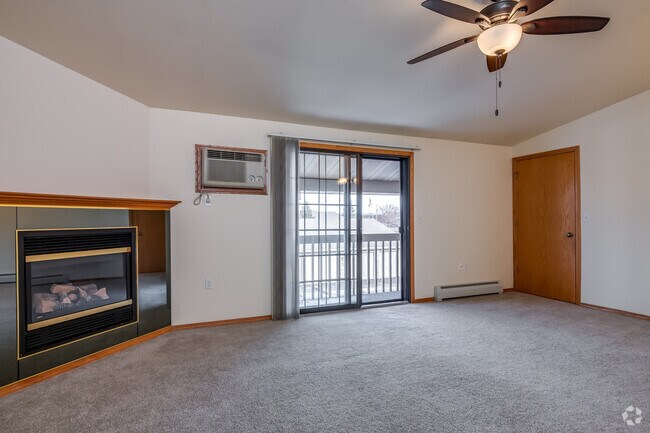 1BR, 1BA - 860SF - Living Room