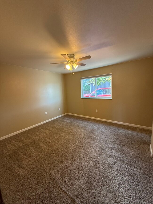 Photo - 712 Avenue B Unit D