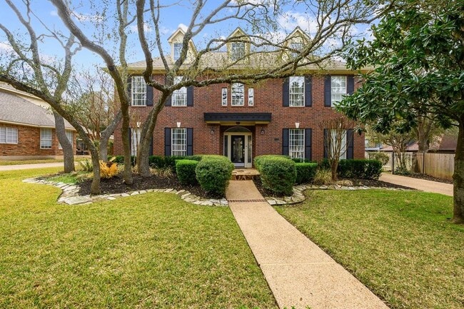 Photo - 5823 Van Winkle Ln