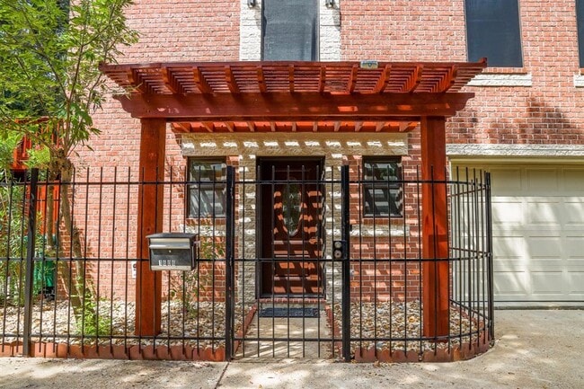 Photo - 1606 Park St