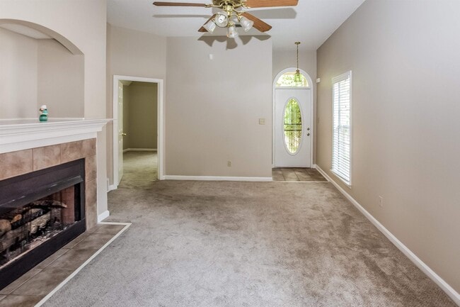 Photo - 6999 Parkbrook Ln