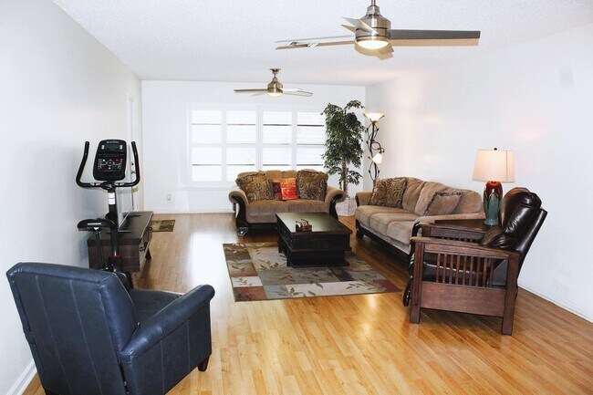 4525 Nutmeg Tree Ln