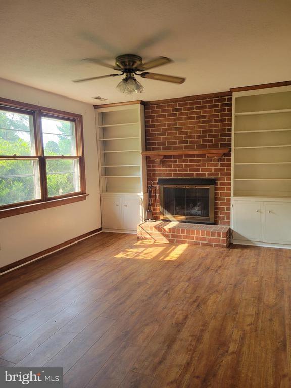 Photo - 90 Parrish Ln