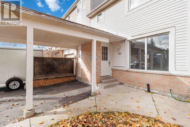 Photo - 53 Courtleigh Square