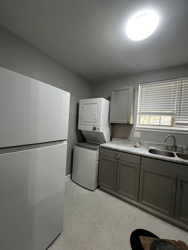 Photo - Cozy Up This Winter at Stonerose Apartments—Your Midtown Escape for Comfort, Convenience & Savings!