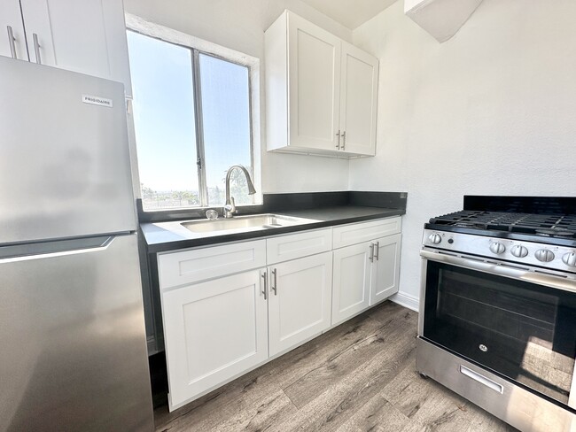 Photo - 1454 W 3rd St Apartamento Unidad 309A