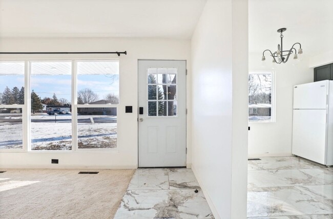 Photo - 2118-2118 Avalon Cir Unit 2118 Avalon Cir Bay City MI 48708