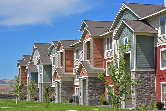 Building Photo - Badger Canyon Rental