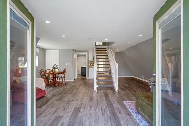 Photo - 1500 W Pine Lake Cir