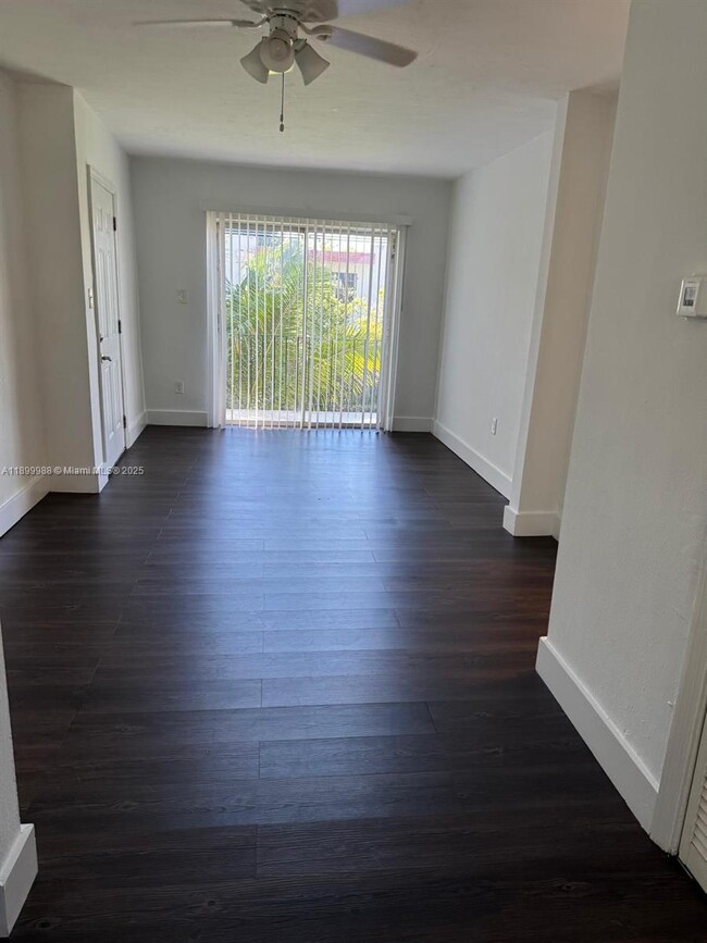 Photo - 1864 NW 24th St Unit 4