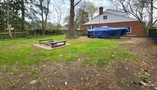 Photo - 216 E Bay Ave