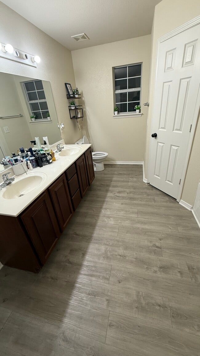 Photo - 2409 SW 17th St