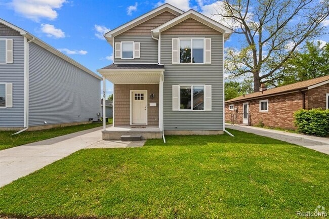 Building Photo - 534 E Brickley Ave Rental
