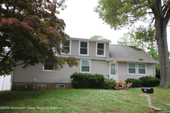 Building Photo - 142 Delaware Ave Rental