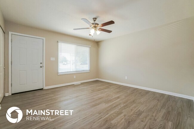 Photo - 524 Harland Dr