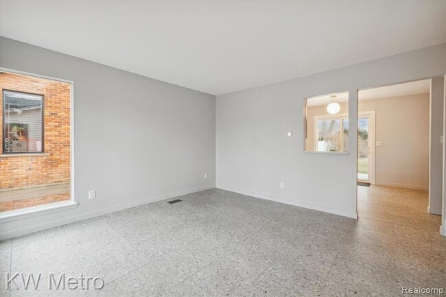 Photo - 202 Broadacre Ave