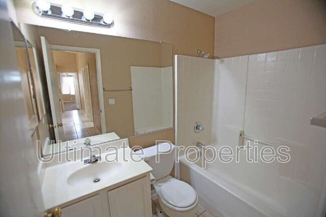 Photo - 4120 W Wethersfield Rd