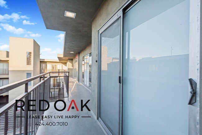 Photo - ~4 Weeks FREE~ Spacious Two Bedroom with U... Unit 304