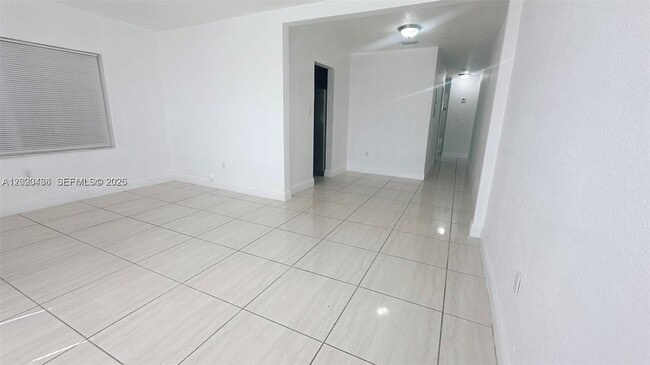 Photo - 2125 NW 66th St Unit 2