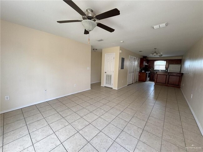 Photo - 31 N Linares St