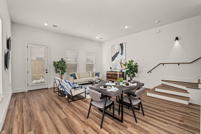 Photo - 6012 Knox St