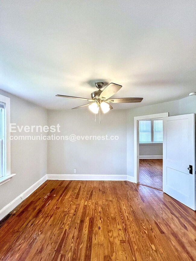 Photo - 901 E Nine Mile Rd Unit b