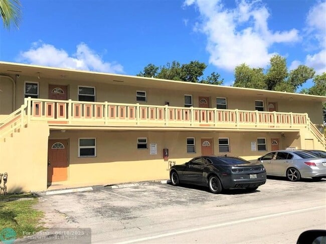 Photo - 1500 SW 5th Pl Apartment Unit E