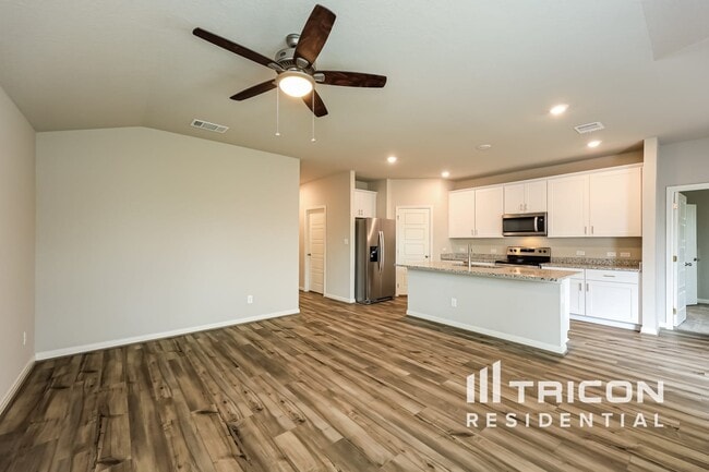 Photo - 13693 Paxton Blvd