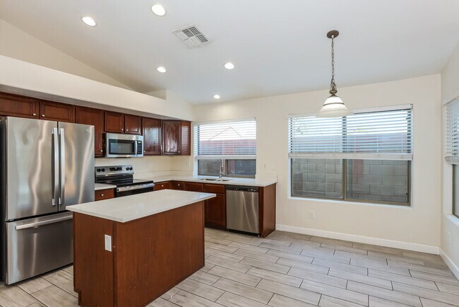 Photo - 4715 W Harwell Rd