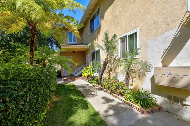 Photo - 10459 Riverside Dr