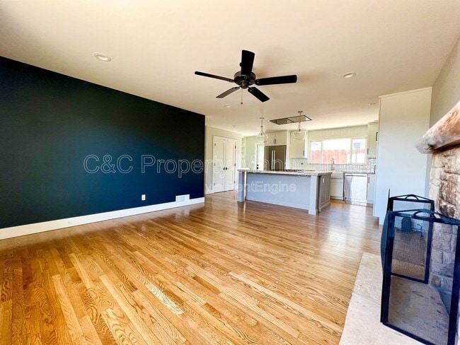 Photo - 1726 Hilton St