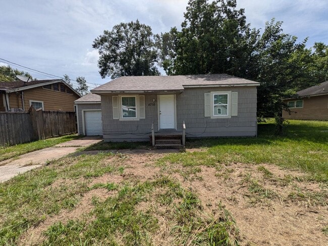Building Photo - 4770 Galveston St Rental