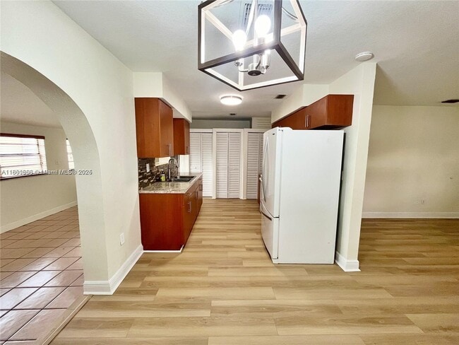 Photo - 1351 W 34th St