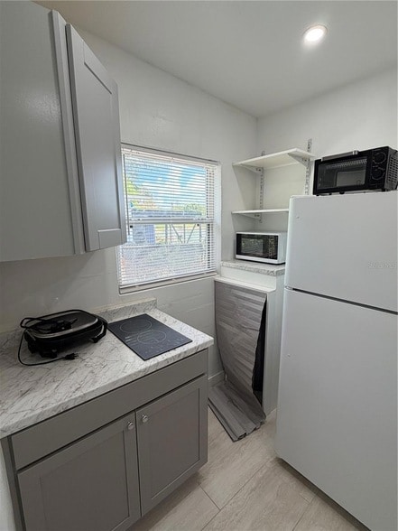 Photo - 2815 Rogan Rd