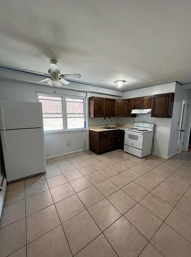 Photo - 1509 Bergen St