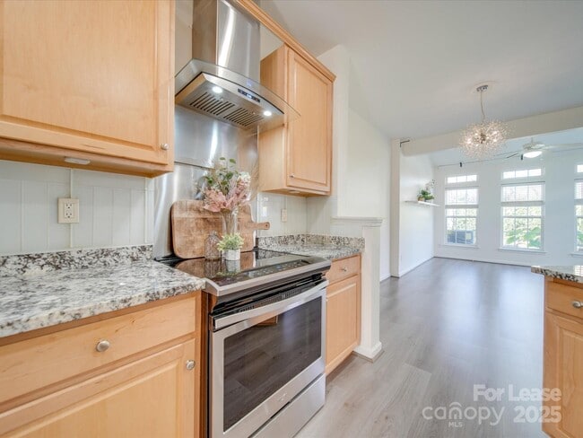 Photo - 11628 Eastwind Dr