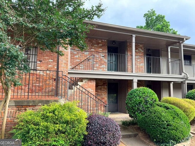 Photo - 3097 Colonial Way Unidad M