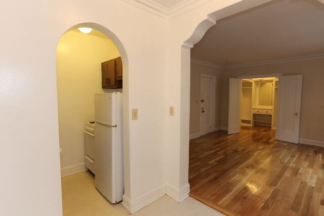 Photo - 430 W Roscoe St Condo Unit 306