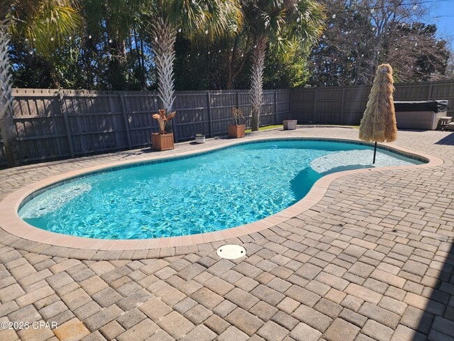 Photo - 114 Heather Dr