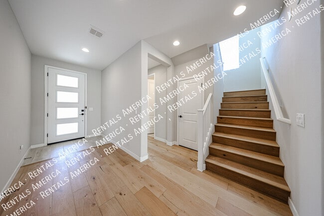 Photo - 1726 W Jeanine Dr