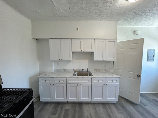 Photo - 2232 W 103rd St Unidad 5