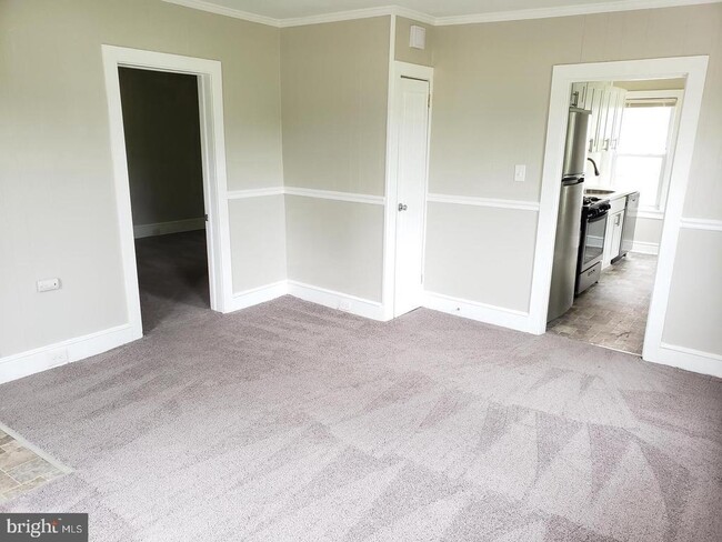 Photo - 3 N Summit Ave