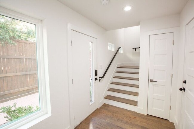 Photo - 2450 N Garrett Ave