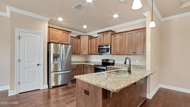 Photo - 60 Maddox St